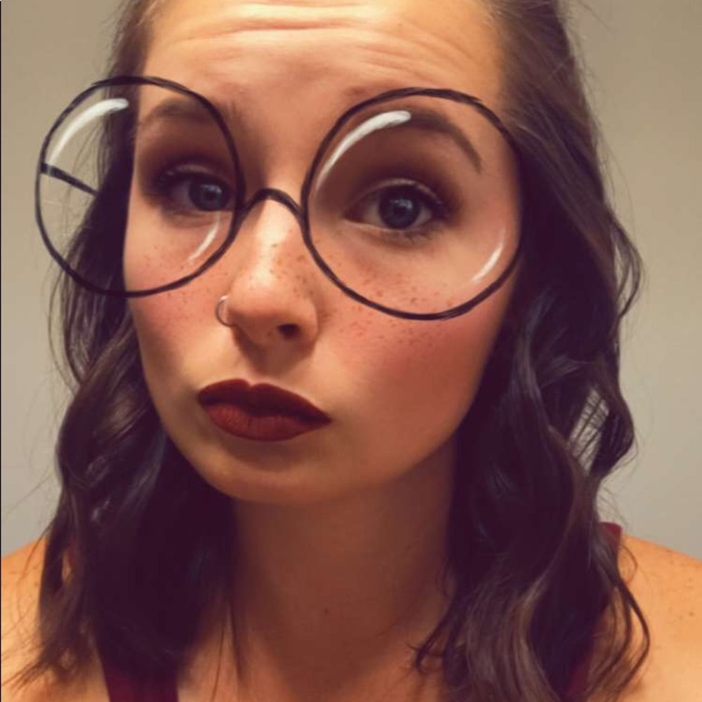 Meet your Posher, Lindsey